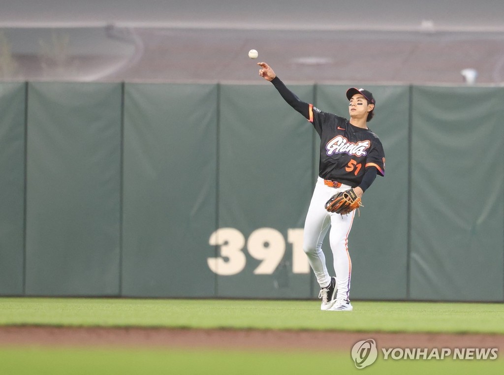 샌디에이고 전에서 뜬공을 처리하는 샌프란시스코 중견수 이정후 [AP=연합뉴스]