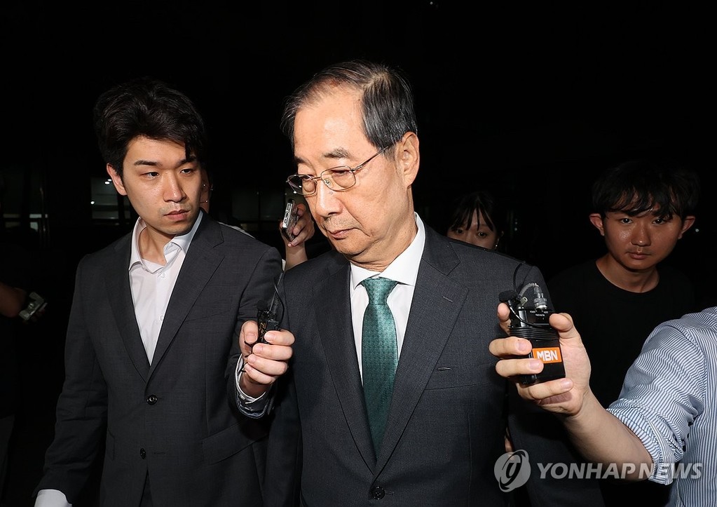 한덕수 전 국무총리, 내란특검 조사 종료 (서울=연합뉴스) 임화영 기자 = 한덕수 전 국무총리가 2일 서울 서초구 서울고검에서 내란특검 조사를 받은 뒤 청사를 떠나고 있다. 2025.7.3 hwayoung7@yna.co.kr