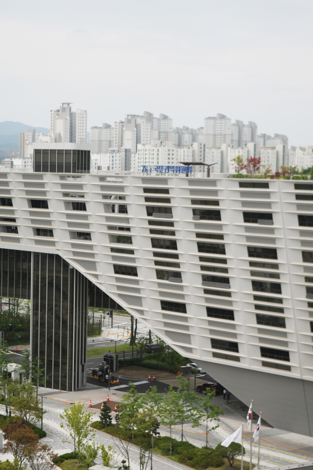 김주하 전 앵커, 자립준비청년 명예조언자 