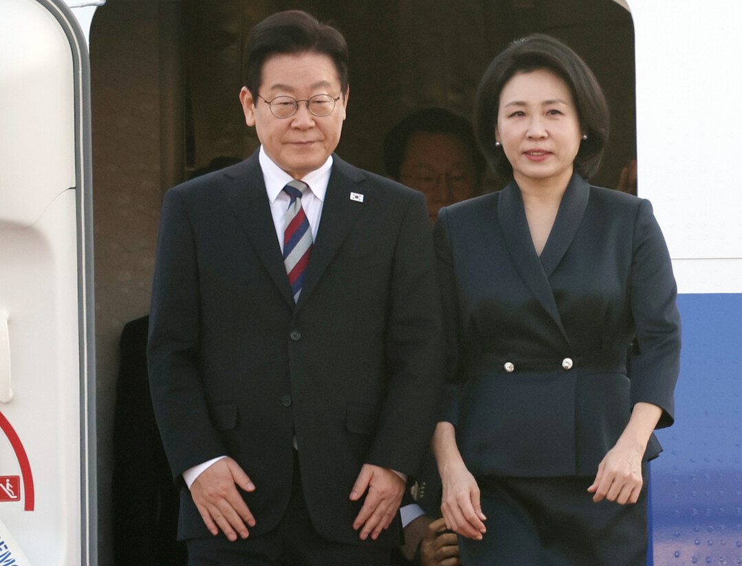 李대통령, 순방 마치고 귀국…국내현안...