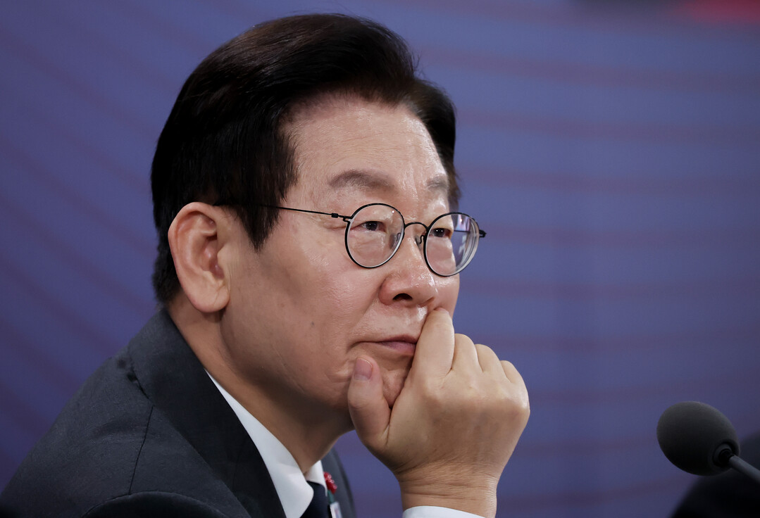 李대통령 국정 지지율 54.9%…지난...