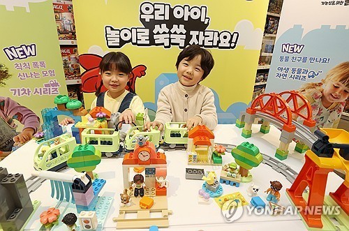 레고 등 플라스틱 장난감도 내년 1월...