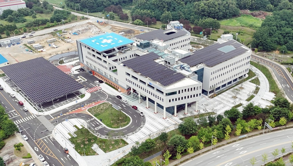 (음성=연합뉴스) 서울대학교병원 운영 국립소방병원은 24일 현판식을 열고 시범진료를 개시했다. 사진은 국립소방병원 전경. 2025.12.24. [서울대병원 제공. 재판매 및 DB 금지]