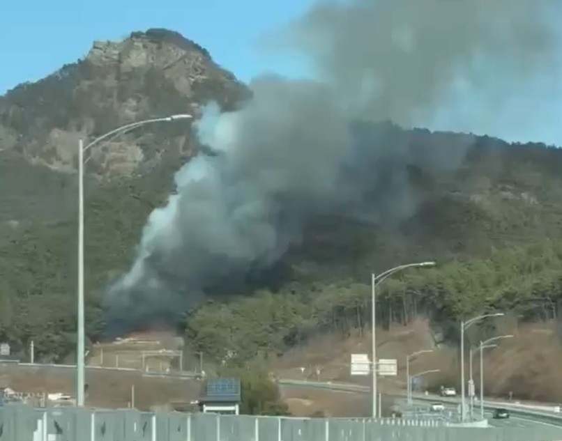구미 야산 산불 [산림청 제공. 재판매 및 DB 금지]