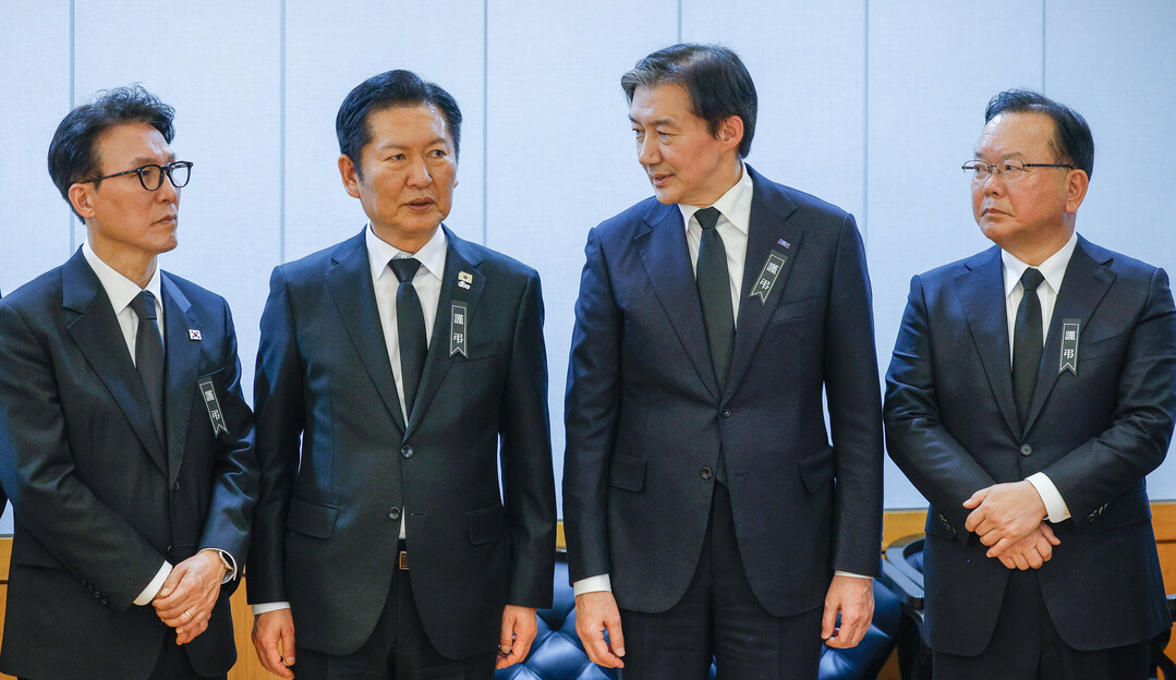 민주당-혁신당 합당 추진에…"좋게 본다" 28%·"좋지 않게 본다" 40%