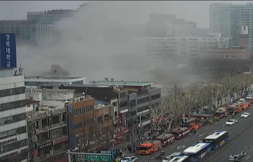 서울 종로 귀금속거리서 화재&hellip;일대 짙은 연기 [스마트서울뷰 캡처. 재판매 및 DB 금지]