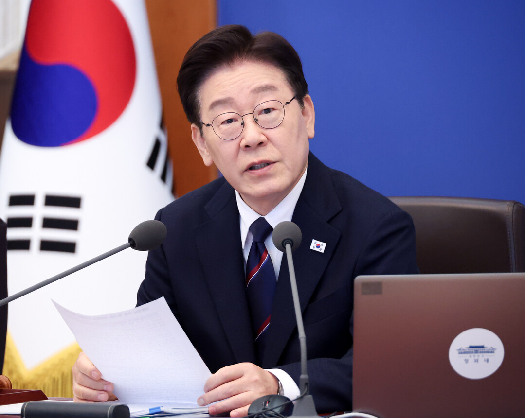 李대통령 "수급불안에 과감히 대응…긴급재정명령 활용할 수도"