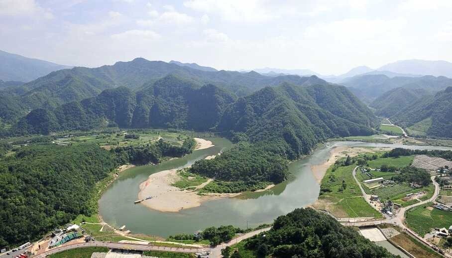 단종 이야기를 따라 가는 영월 여행...청령포에서 선돌·한반도 지형까지