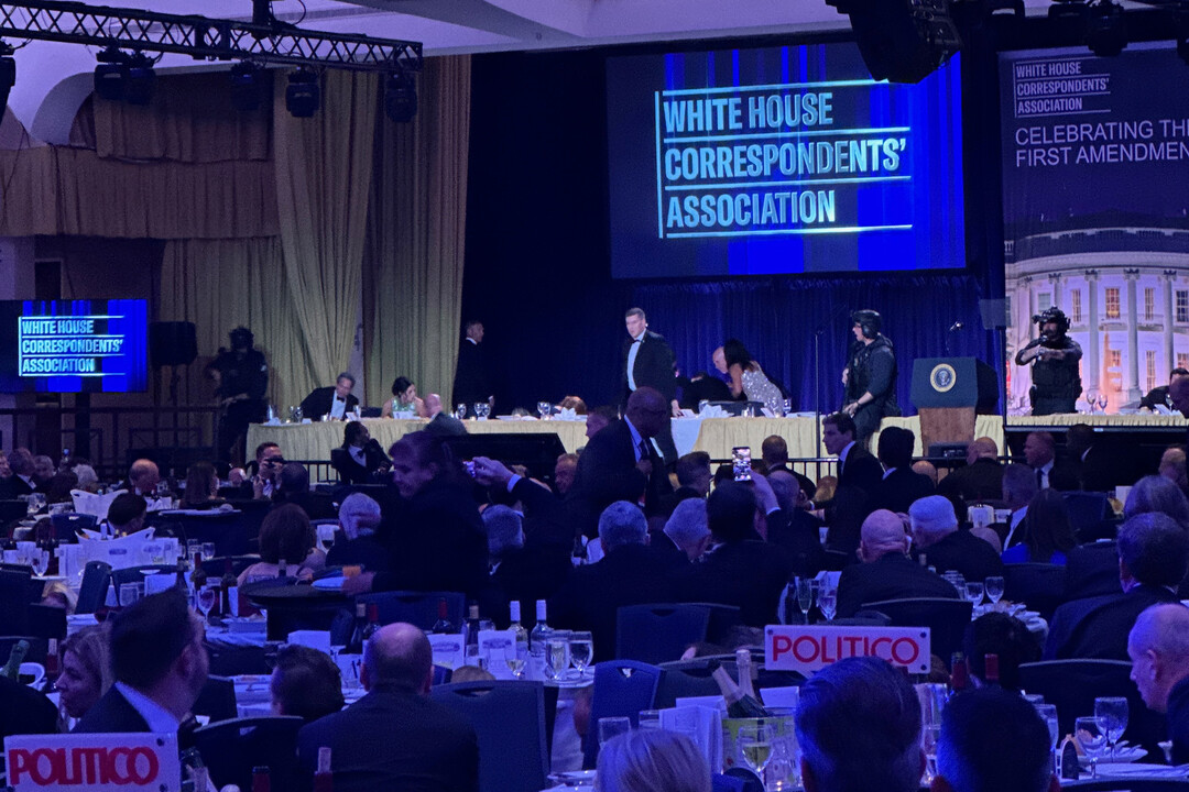 美만찬 총격범, 범행직전 성명 작성…'트럼프 살해계획' 암시