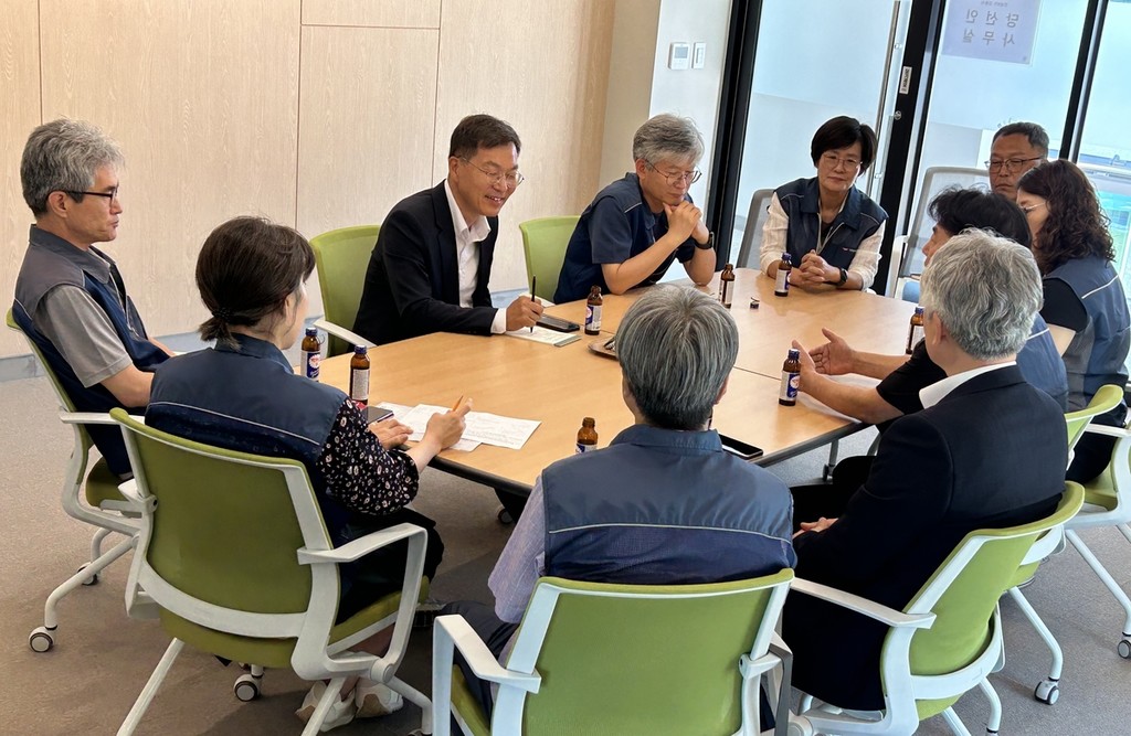 김중남 강릉시장 당선인, 노조와 간담회 [강릉시장직인수위 제공. 재판매 및 DB 금지]