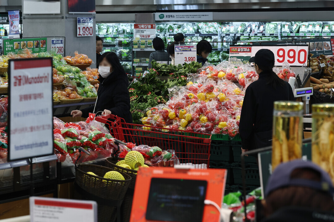 석유류 24.7%↑…6월 소비자물가,...