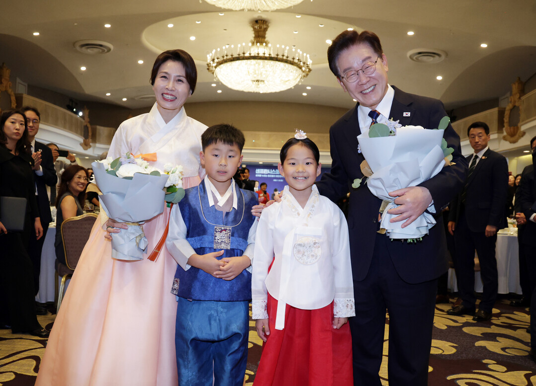 美동포 만난 李대통령 "韓 반도체공장 없인 세계산업 안 돌아가"