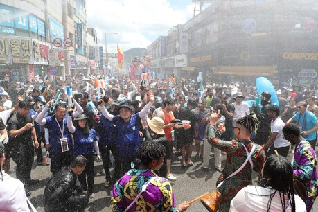정남진 장흥물축제 44만8천명 다녀가…"글로벌 축제 성장"