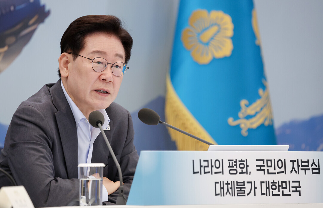 이 대통령, '7대 첨단기술' 육성 의지…"추격 아닌 선도자 돼야"
