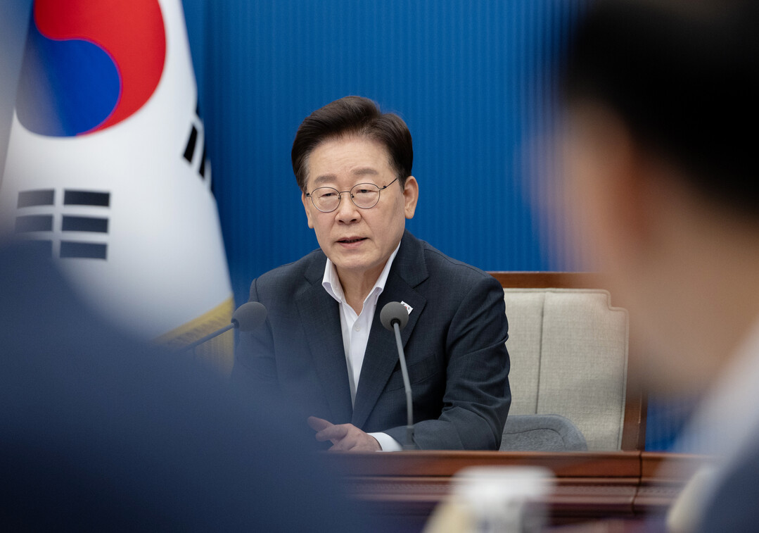 李대통령 지지도, 40.2%로 최저치 경신…與 41.9%·국힘 37.6%