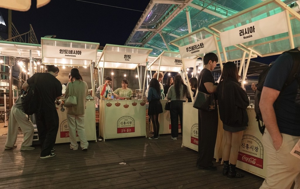 용산구 신흥시장에 펼쳐진 플리마켓 [서울시 제공. 재판매 및 DB 금지]